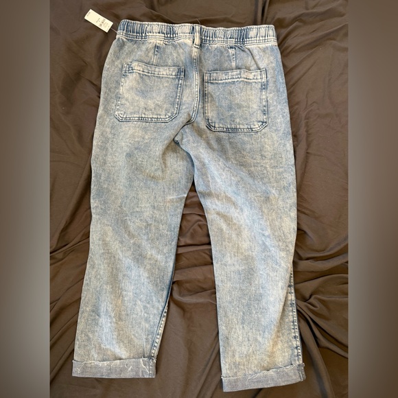 Distressed Light Blue Jeans with Drawstring - Picture 2 of 3